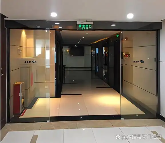 北京肖家河安装自动旋转门 旋转玻璃门安装